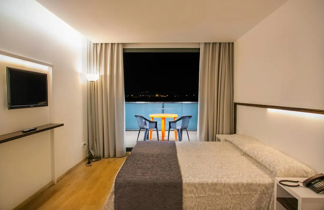 Aparthotel Playa Oliva-1