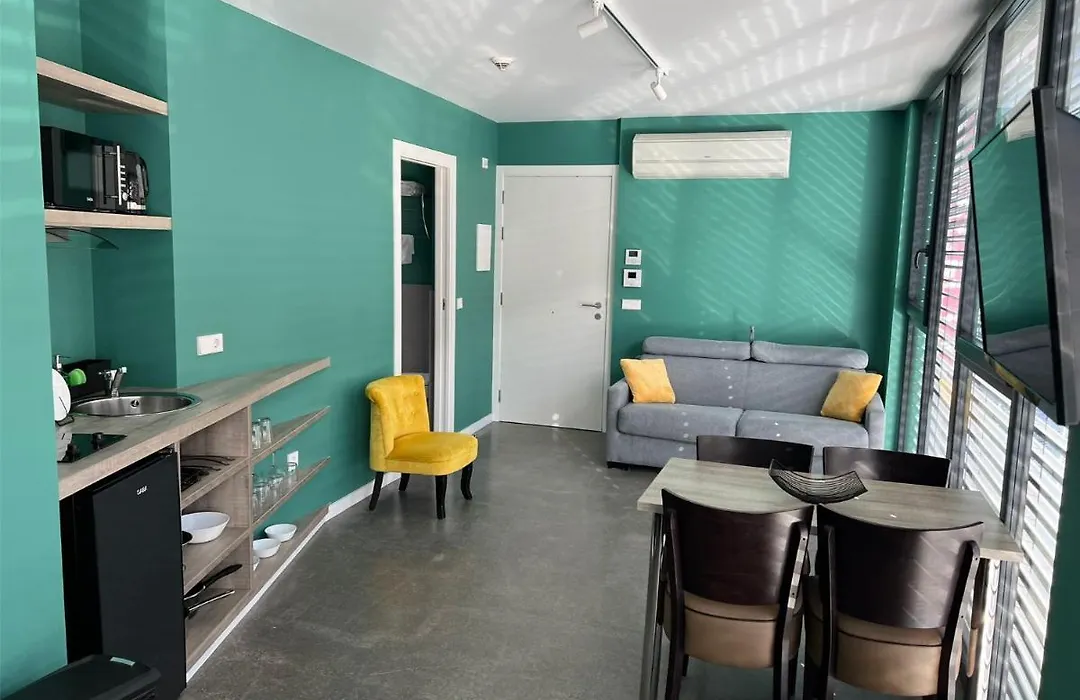 Plan B City Center Aparthotel-1