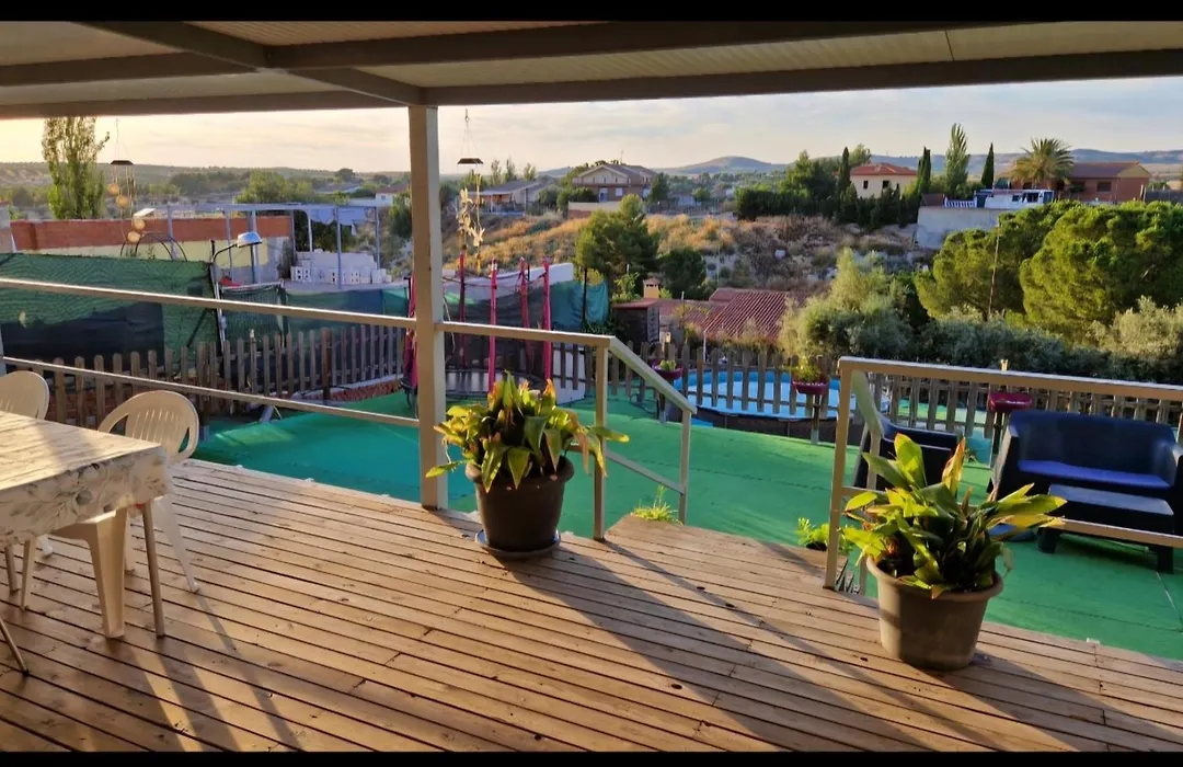 Casita con piscina cerca de Chinchón, Aranjuez y Parque Warner-1