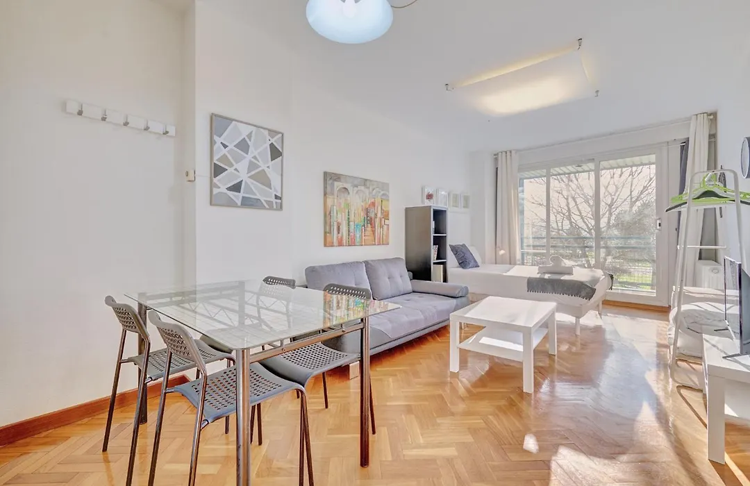 Mirasierra Suites Pamplona-1