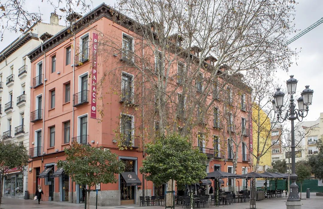 Petit Palace Plaza del Carmen-1