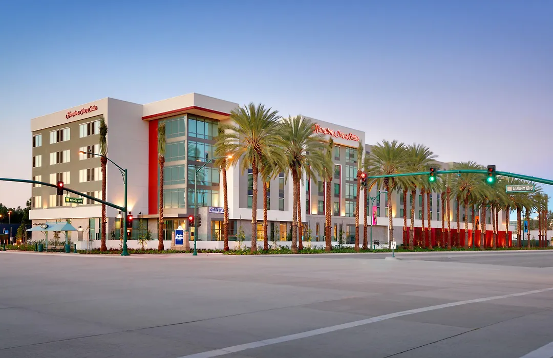 Hampton Inn & Suites Anaheim Resort Convention Center-1
