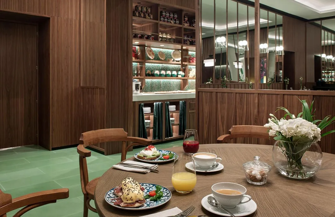 Hotel Colón, a Gran Meliá Hotel - The Leading Hotels of the World-1