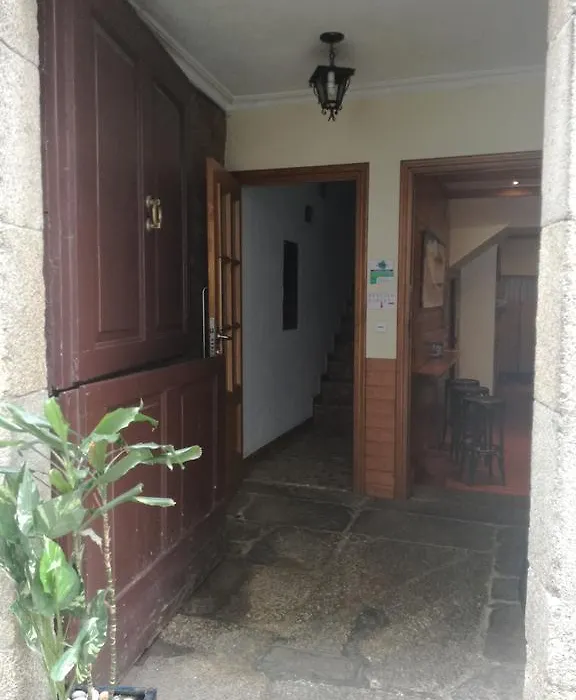 Hostal Forest-1