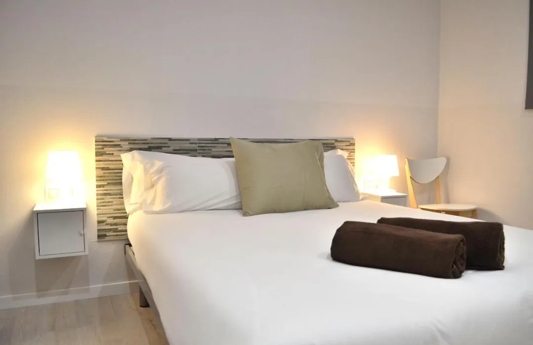 Poble Sec Apartments-1