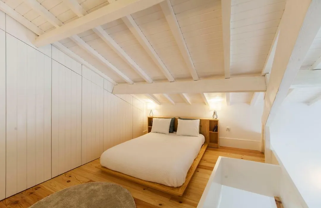 Oporto Mezzanine - By Ml Apartments-1