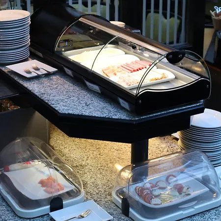 Avenue Hotel-2