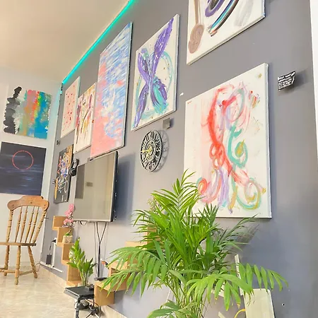 Maison D'Artiste Boutique Hostel-3