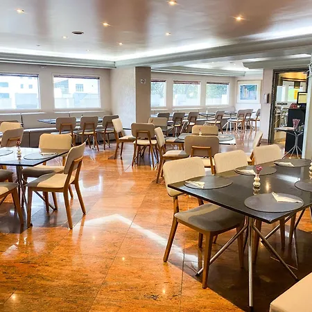 Royal Center Hotel Lourdes-3