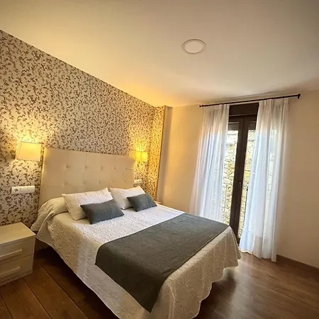 Hotel Molina Real-3