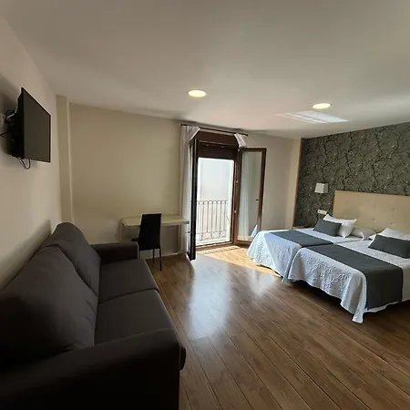Hotel Molina Real-2