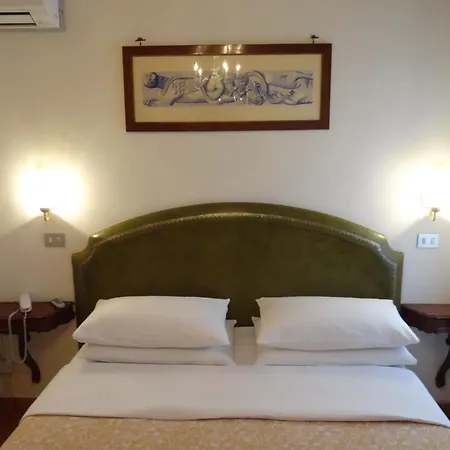 Hotel Minerva & Nettuno Di Venezia-2