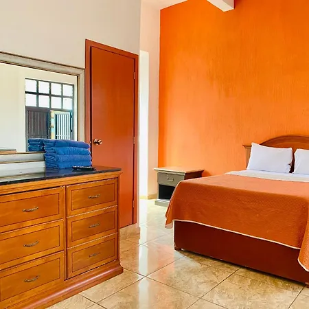 HOTEL hostal de los reyes-3