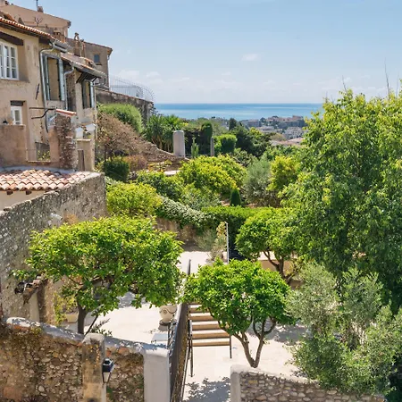 Chateau Le Cagnard-2