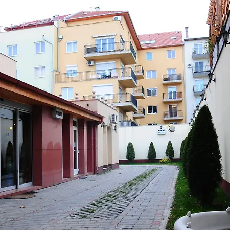 Chesscom Hotel-2