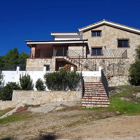 Villa Axarquía de Gredos y Casa Paco de Gredos-3
