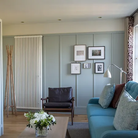 Abbey Strand Apartments, At Holyrood-2