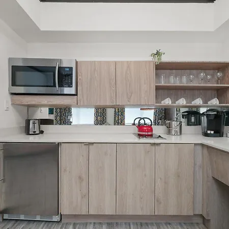 Metropole Suites South Beach-3