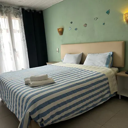 P&R Hostals Maria Rosa-3