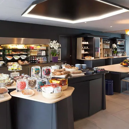 Novotel Suites Paris Montreuil Vincennes-2