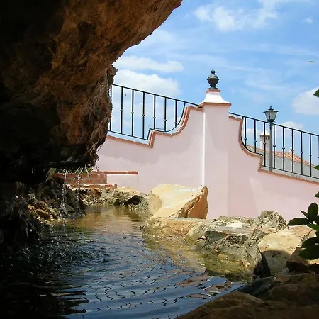 Hotel Vega De Cazalla-3