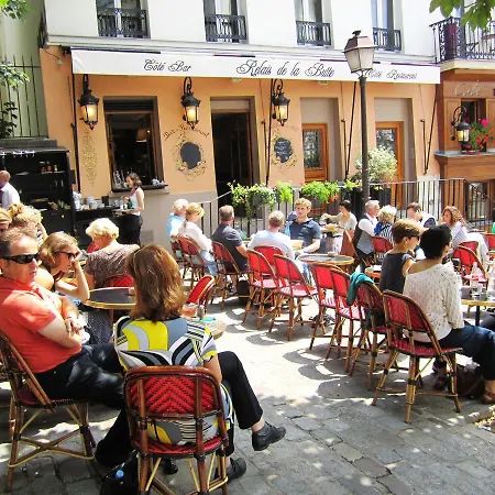 Abbesses Montmartre Apartment-3
