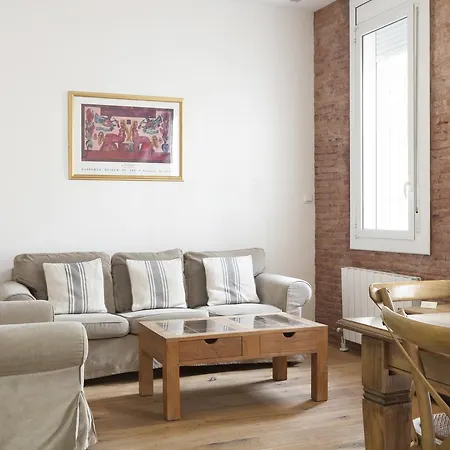 Akira Flats Roger De Flor Chic Apartment-3