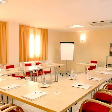Holiday Inn Express Madrid-Alcorcón, an IHG Hotel-3