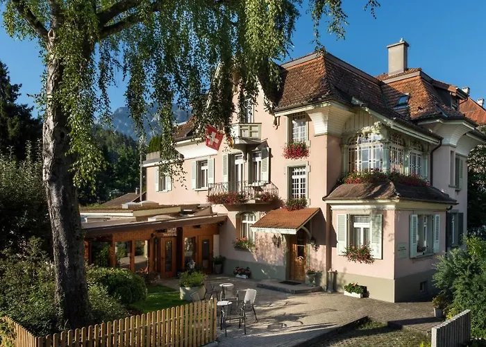 Swiss Inn & Apartments