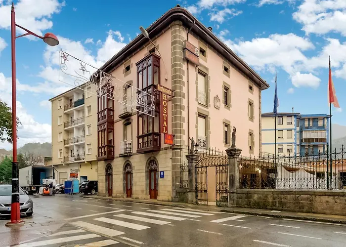 B&B: Hostal Restaurante La pinta