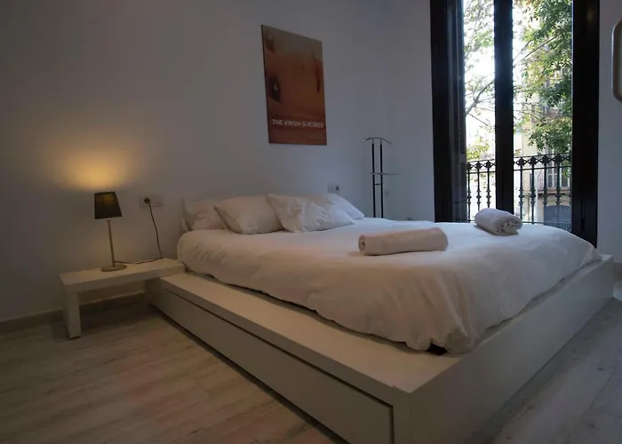 Roger De Lluria Design Apartment