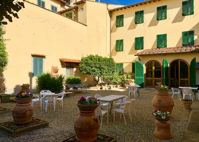 Hotel cerca del colegio: Casa Per Ferie Regina Santo Rosario