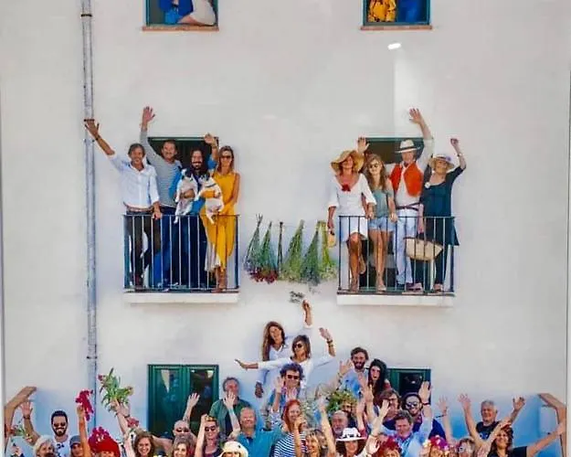 Hotel cerca del colegio: Hostal Cristina