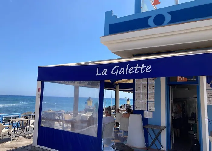 Hotel cerca del colegio: Apartamentos Rocas del Mar