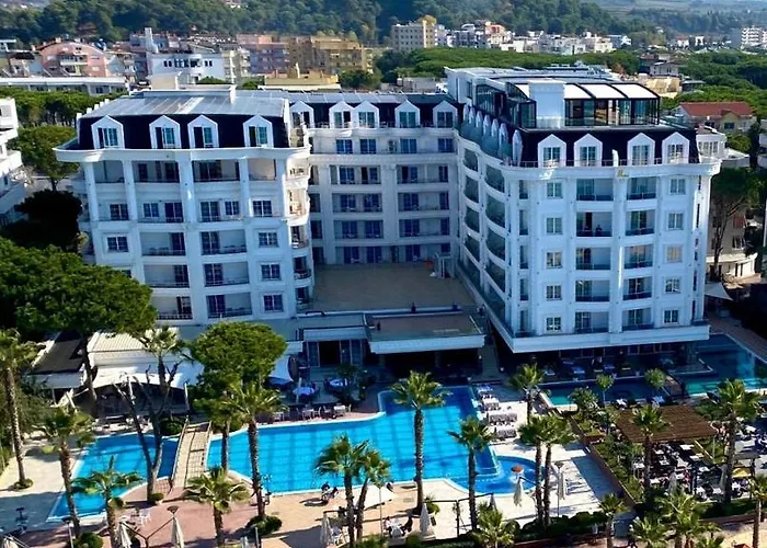 Fafa Premium Hotel & Spa