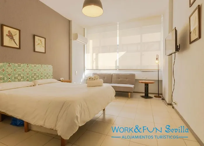 Hotel cerca del colegio: Apartamento La Campana en Centro Sevilla