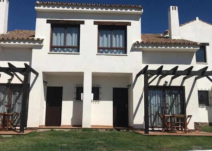 Villa con piscina: Casa Rural El Olivar