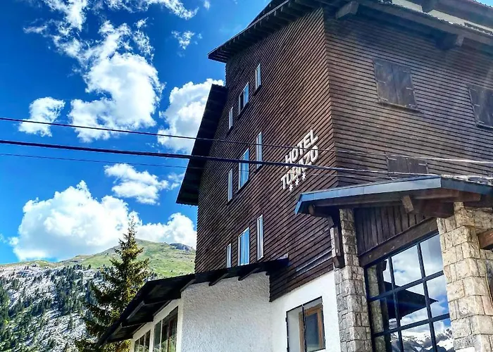 Hotel de 3 estrellas: Hotel Tobazo