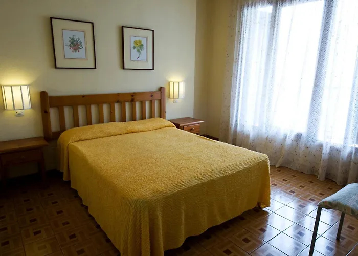 Apartamentos Pessets Adelaida