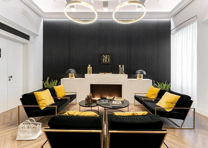 Hoteles con Jacuzzi Nero Luxury Suites