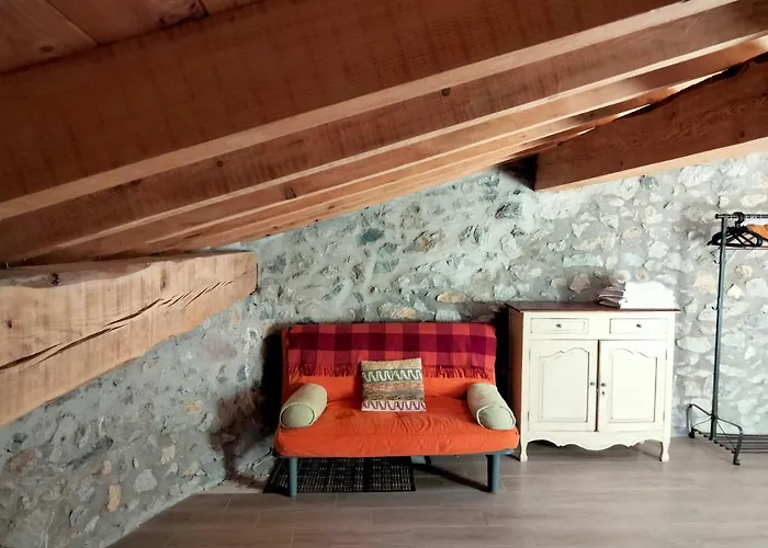 Chalet: Agroturismo Erlete Goikoa -Estamos En El Camino De Santiago -We Are On The Camino De Santiago- Senderismo-Rutas Y Bicicleta