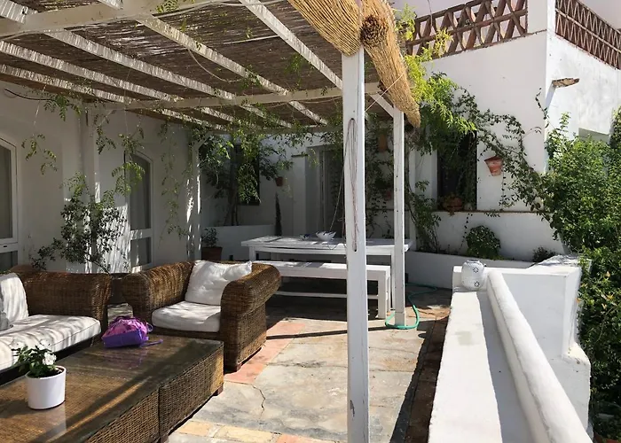 Chalet: La Casa de la Luz. ArtistHome