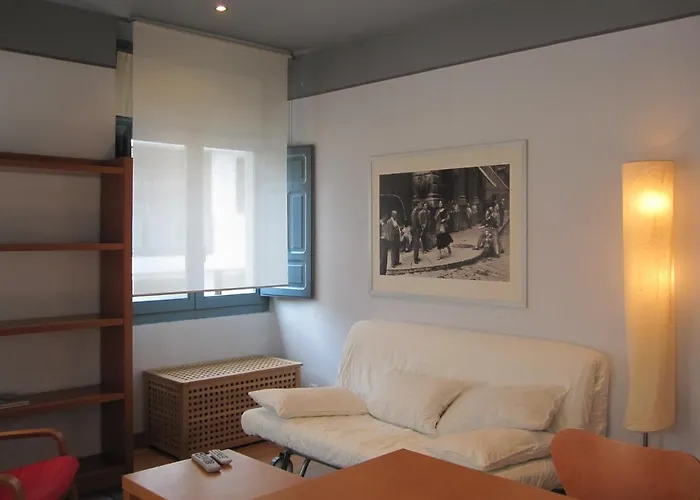 Hotel cerca del colegio: Apartamentos Legazpi