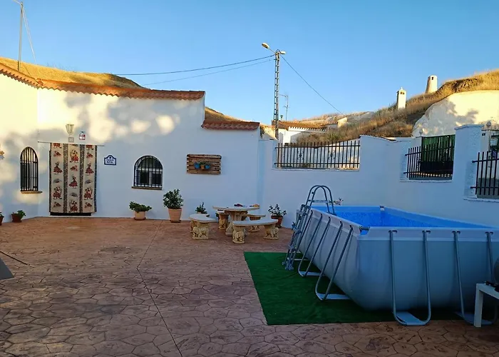 Hotel cerca del colegio: Cueva la kililla