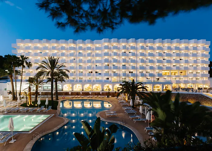 Hotel de 4 estrellas: Aluasoul Mallorca Resort - Adults Only