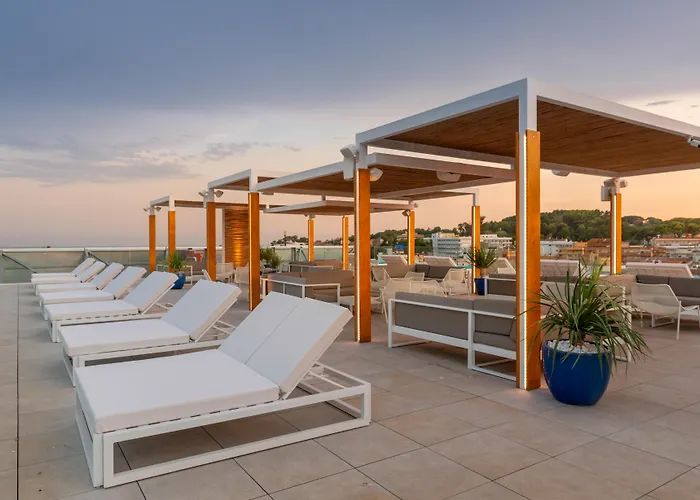 Hotel parque acuático: L'Azure Hotel 4* Sup