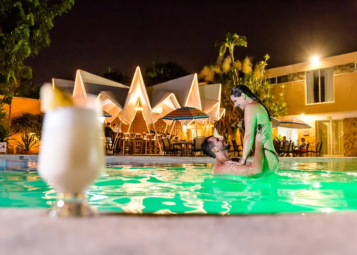 Hotel de 4 estrellas: Hotel Maria Del Carmen