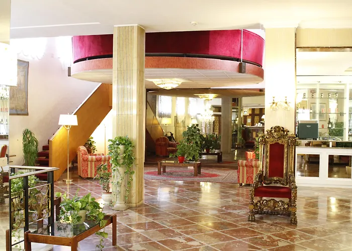 Lh Grand Hermitage
