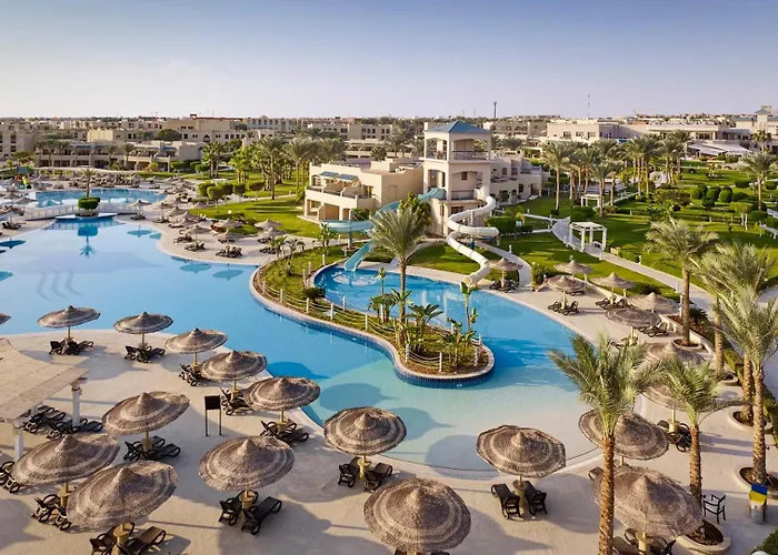 Coral Sea Holiday Resort&Aqua Park