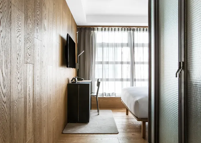TUVE Hotel
